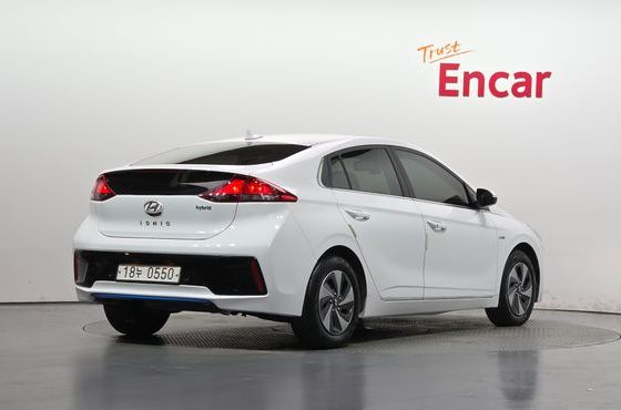 Hyundai Ioniq N — пробег 108 575 км — фото 2 из 5