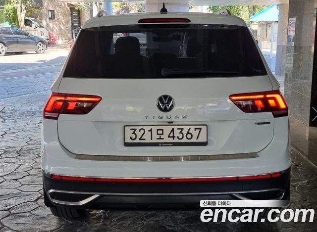 Volkswagen Tiguan 2.0 TDI 4-Motion Premium — пробег 122 201 км — фото 4 из 5