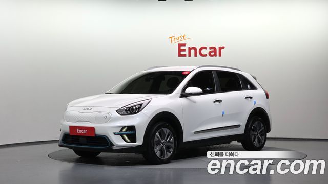 Kia Niro Prestige — пробег 116 613 км — фото 1 из 5