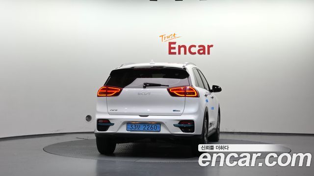 Kia Niro Prestige — пробег 116 613 км — фото 4 из 5