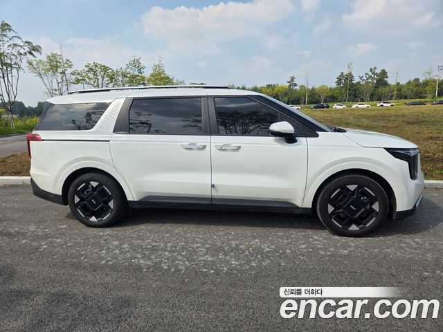 Kia Carnival HEV 9 seater Prestige — пробег 31 000 км — фото 5 из 5