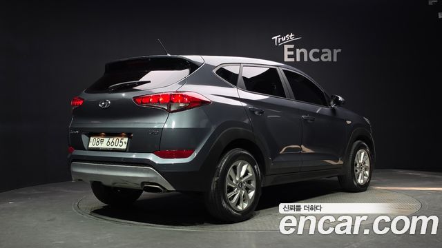 Hyundai Tucson Diesel 1.7 2WD Smart — пробег 143 327 км — фото 2 из 5