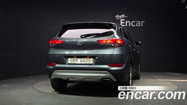 Hyundai Tucson Diesel 1.7 2WD Smart — пробег 143 327 км — фото 4 из 5