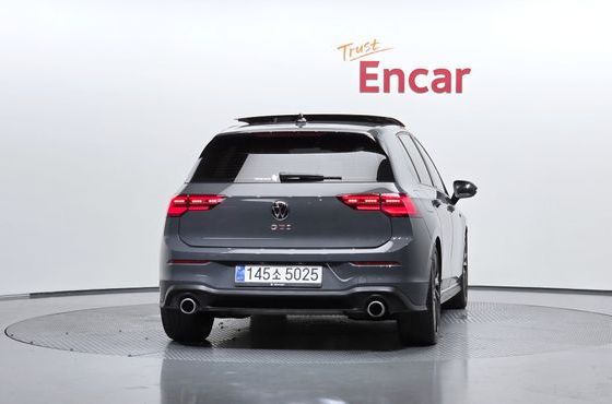Volkswagen Golf 2.0 GTI — пробег 13 857 км — фото 4 из 5