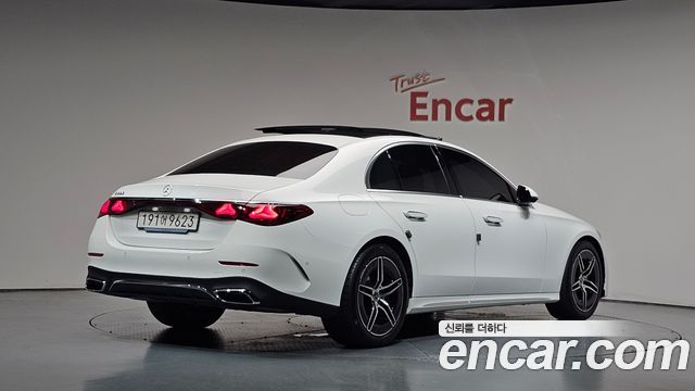 Mercedes-Benz E-Class из Кореи Encar