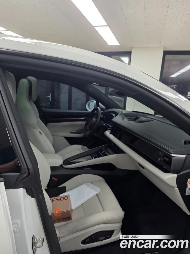 Porsche Macan Base 4 — пробег 19 000 км — фото 4 из 5