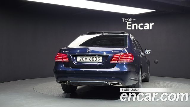 Mercedes-Benz E-Class E300 4MATIC Avantgarde — пробег 92 316 км — фото 4 из 5