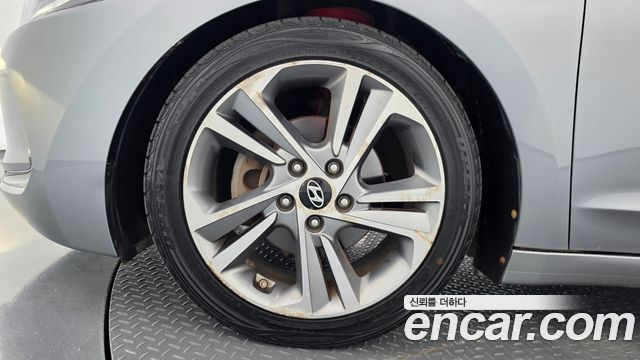 Hyundai AVANTE 1.6 GDI Premium — пробег 105 807 км — фото 5 из 5