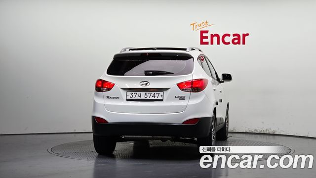 Hyundai Tucson Diesel 2WD LX20 Premier — пробег 132 063 км — фото 4 из 5