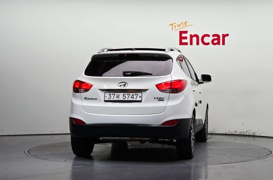 Hyundai Tucson Diesel 2WD LX20 Premier — пробег 132 063 км — фото 4 из 5