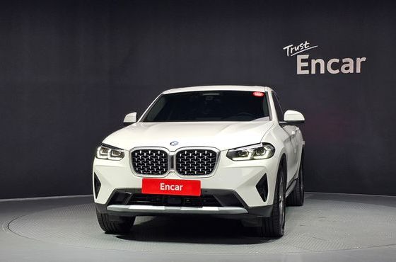 BMW X4 xDrive20i xLine — пробег 41 303 км — фото 3 из 5