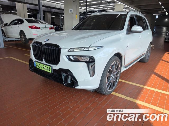 BMW X7 xDrive 40i M Sport 6STR — пробег 14 138 км — фото 3 из 5