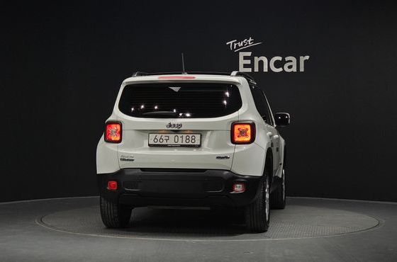 Jeep Renegade 2.0 Diesel Longitude AWD — пробег 81 278 км — фото 4 из 5
