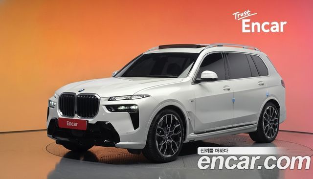 BMW X7 xDrive 40i M Sport 7STR — пробег 7 354 км — фото 1 из 5