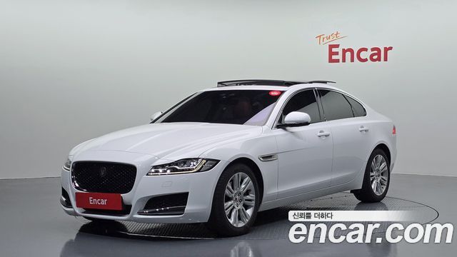 Jaguar XF 20d Portfolio — пробег 42 840 км — фото 1 из 5