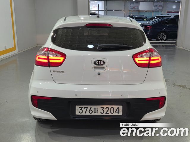 Kia pride 5DR 1.4 MPI Trendy — пробег 165 002 км — фото 3 из 5