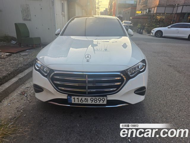 Mercedes-Benz E-Class E220d 4MATIC Exclusive — пробег 32 521 км — фото 1 из 3
