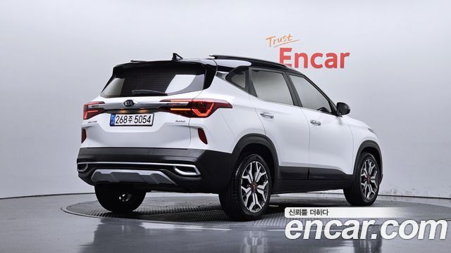 Kia Seltos из Кореи Encar