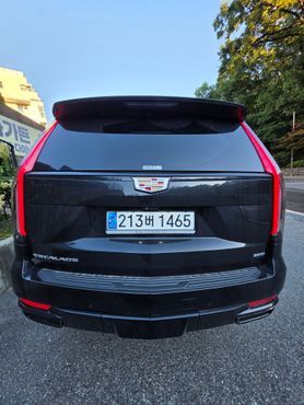Cadillac Escalade 6.2 Sports Platinum — пробег 26 480 км — фото 2 из 5