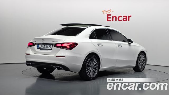 Mercedes-Benz A-Class A250 4MATIC Sedan — пробег 113 461 км — фото 2 из 5