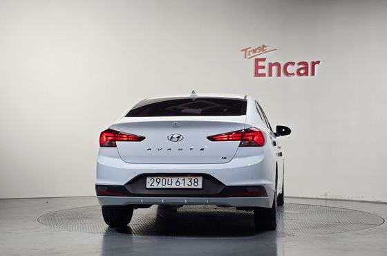 Hyundai AVANTE 1.6 Smart Choice — пробег 45 726 км — фото 4 из 5