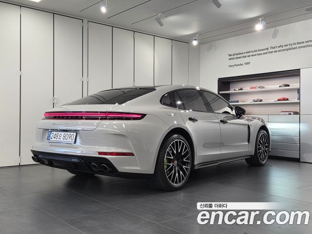 Porsche Panamera 2.9 AWD E-Hybrid — пробег 20 747 км — фото 2 из 5