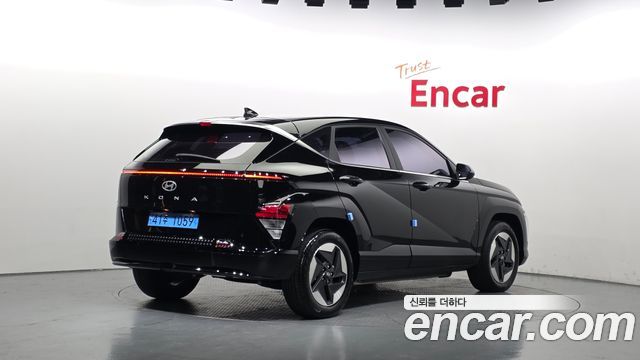 Hyundai Kona Standard Premium — пробег 61 247 км — фото 2 из 5