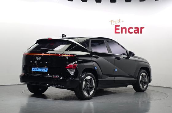 Hyundai Kona Standard Premium — пробег 61 247 км — фото 2 из 5
