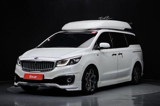 Kia Carnival Gasoline 9-seater Hi-Limousine Noblesse — пробег 114 122 км — фото 1 из 5