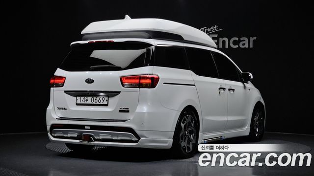 Kia Carnival из Кореи Encar