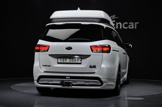 Kia Carnival Gasoline 9-seater Hi-Limousine Noblesse — пробег 114 122 км — фото 4 из 5