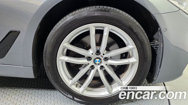BMW 5-Series 520d xDrive M Sport Package — пробег 135 959 км — фото 5 из 5