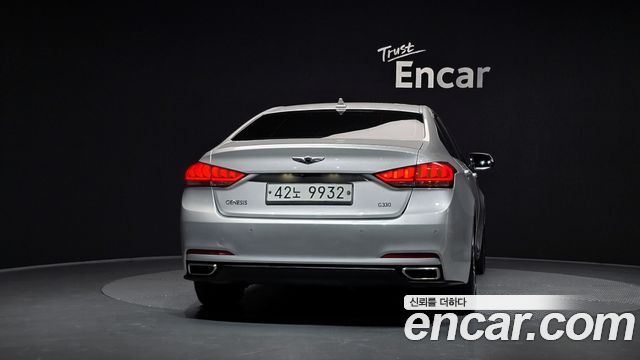 Hyundai Genesis из Кореи Encar