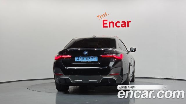 BMW i4 eDrive40 M Sports Pro — пробег 75 013 км — фото 4 из 5