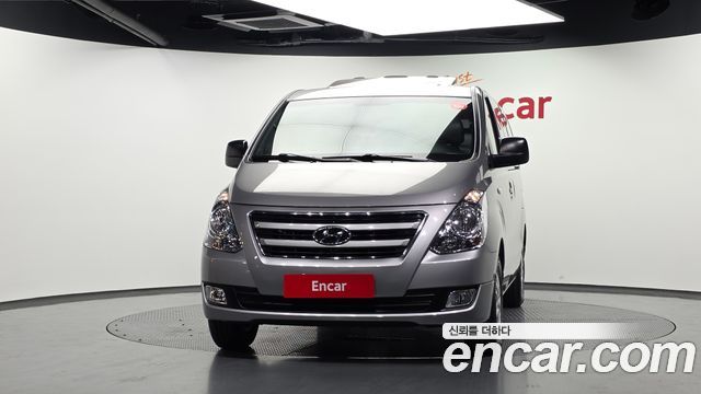 Hyundai Starex 11-Seater Wagon Modern — пробег 19 216 км — фото 3 из 5