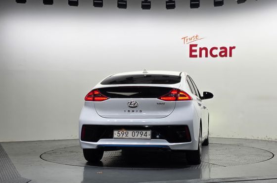 Hyundai Ioniq N Plus — пробег 92 995 км — фото 4 из 5