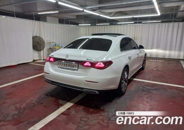 Mercedes-Benz E-Class E220d 4MATIC Exclusive — пробег 36 903 км — фото 4 из 5