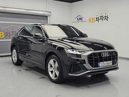 Audi Q8 45 TDI Quattro Premium — пробег 141 274 км — фото 4 из 5