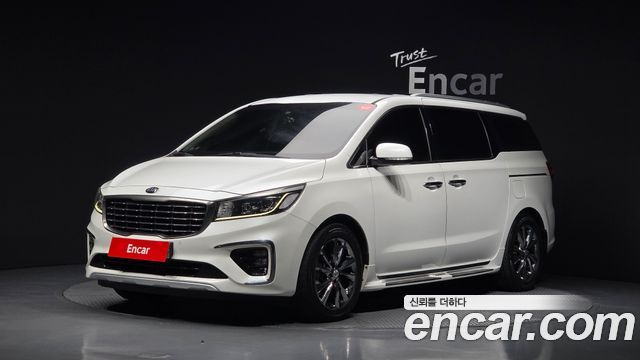 Kia Carnival 9-Seater Noblesse — пробег 139 820 км — фото 1 из 5