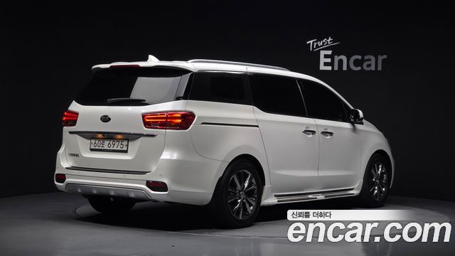 Kia Carnival 9-Seater Noblesse — пробег 139 820 км — фото 2 из 5