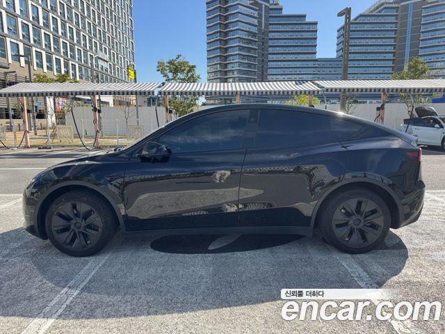 Tesla Model Y RWD — пробег 19 578 км — фото 4 из 5