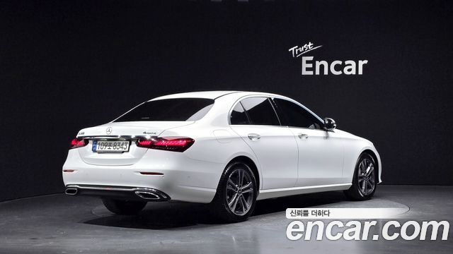 Mercedes-Benz E-Class E350 4MATIC Avantgarde — пробег 50 403 км — фото 2 из 5