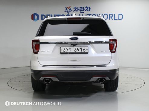 Ford Explorer 2.3 Limited 4WD 5th — пробег 105 000 км — фото 4 из 5