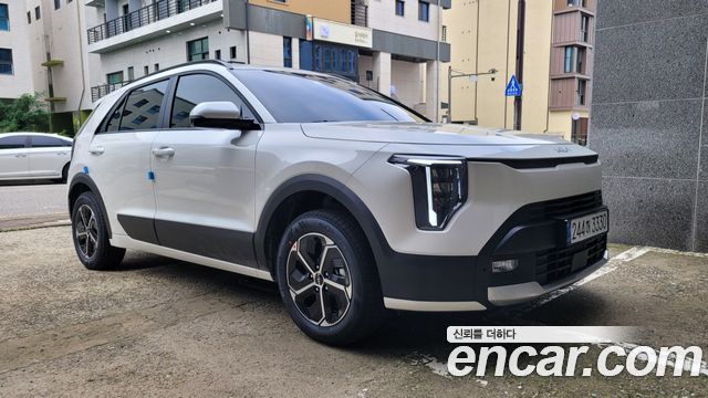Kia Niro Prestige — пробег 2 000 км — фото 3 из 5