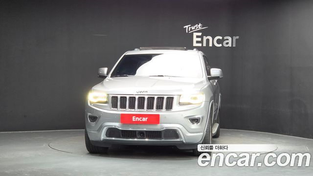 Jeep Cherokee 3.0 Diesel Overland WK2 — пробег 233 228 км — фото 3 из 5