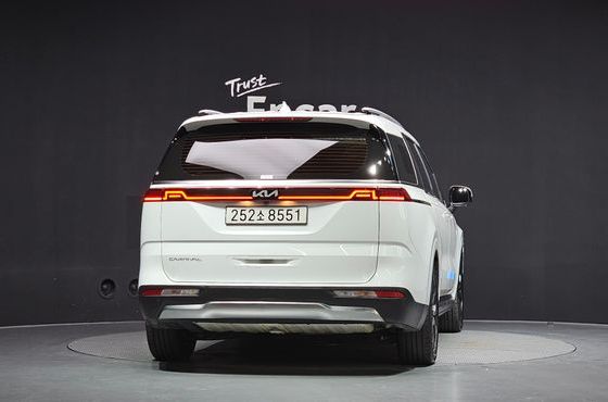 Kia Carnival Diesel 7-Seater Signature — пробег 92 842 км — фото 4 из 5