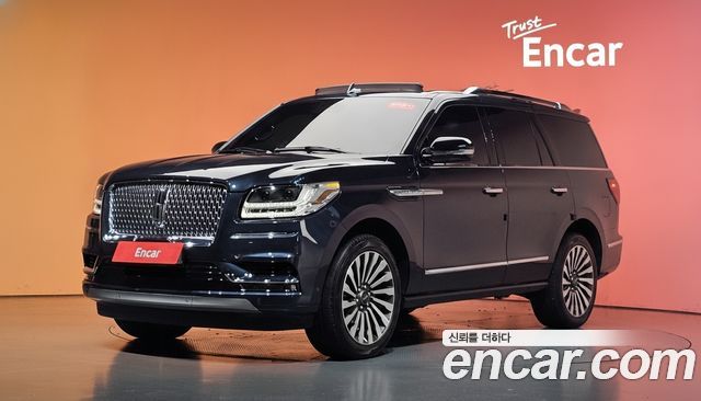 Lincoln Navigator 3.5L — пробег 77 599 км — фото 1 из 5
