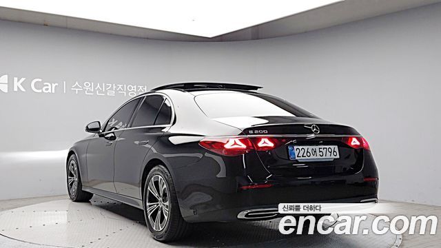 Mercedes-Benz E-Class E200 Avantgarde — пробег 20 755 км — фото 4 из 5