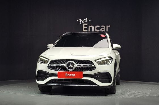 Mercedes-Benz GLA-Class GLA250 4MATIC — пробег 44 579 км — фото 3 из 5