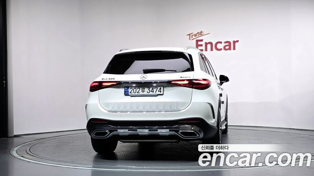 Mercedes-Benz GLC-Class GLC300 4MATIC AMG Line — пробег 56 810 км — фото 4 из 5